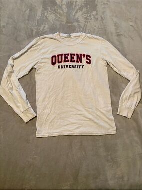 Queen’s University White Long-Sleeve